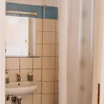 Apartman House, Nirvana Ii, *