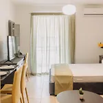 Apartman House, Nirvana Ii, Pátra