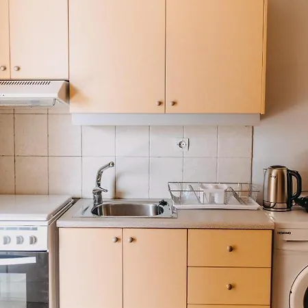 House, Nirvana Ii, * פאטרה