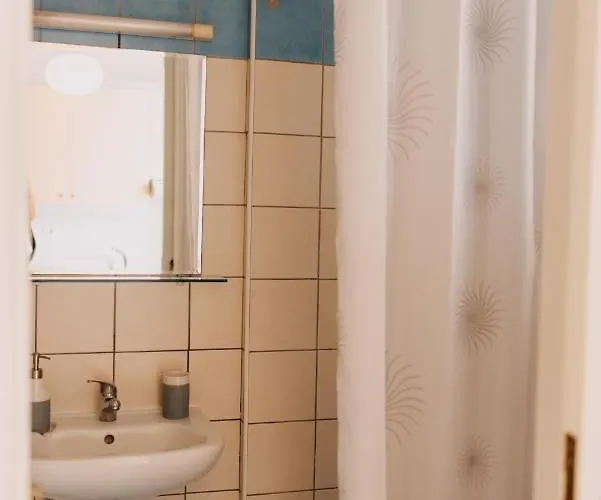 Apartament House, Nirvana Ii, *