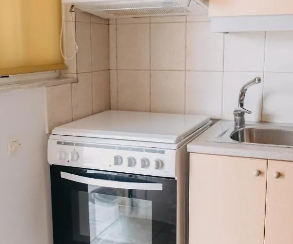 House, Nirvana Ii, * Patras