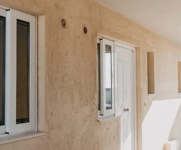 House, Nirvana Ii, *